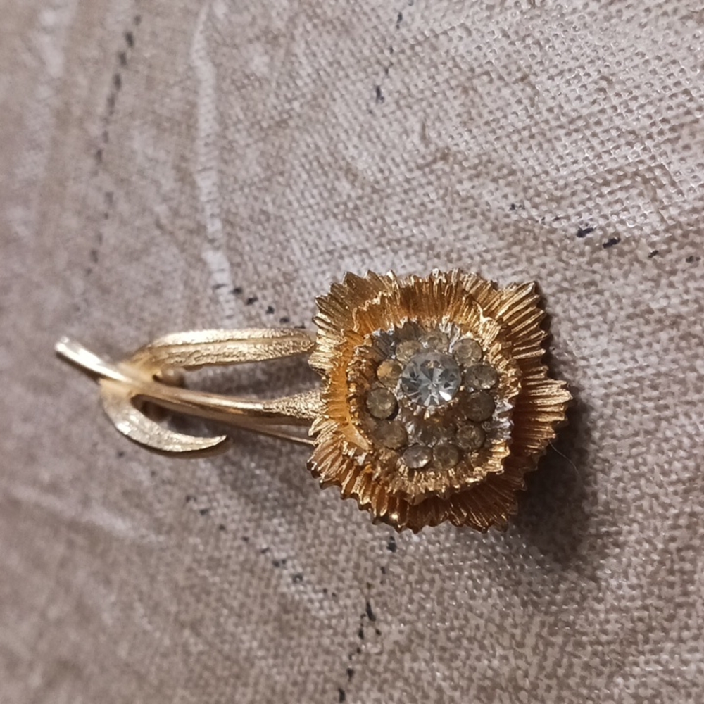 Brooch - Picture 2 of 4